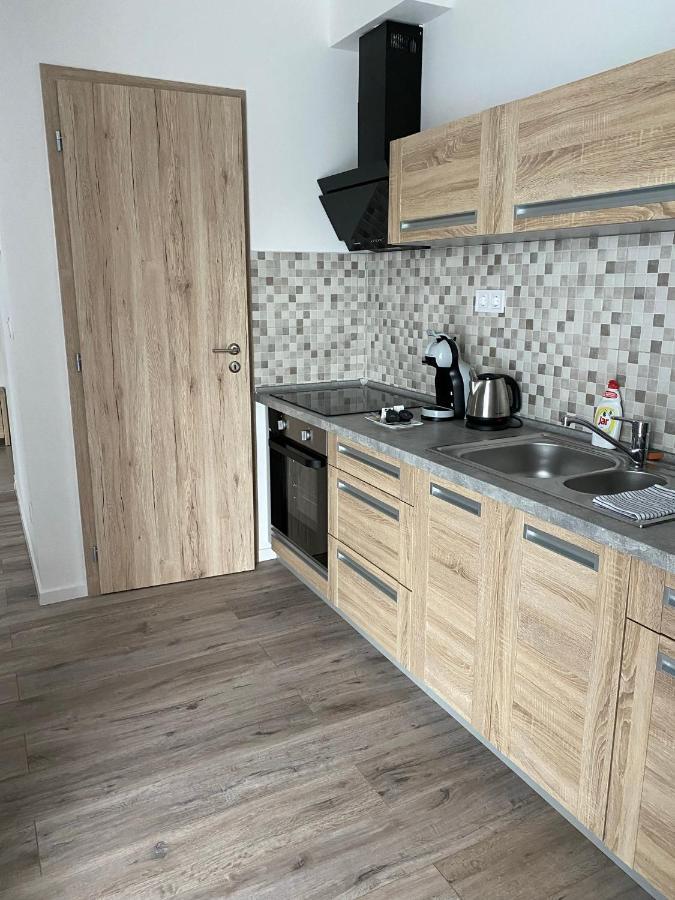 Paskom Apartmanhaz Nyergesujfalu Zewnętrze zdjęcie
