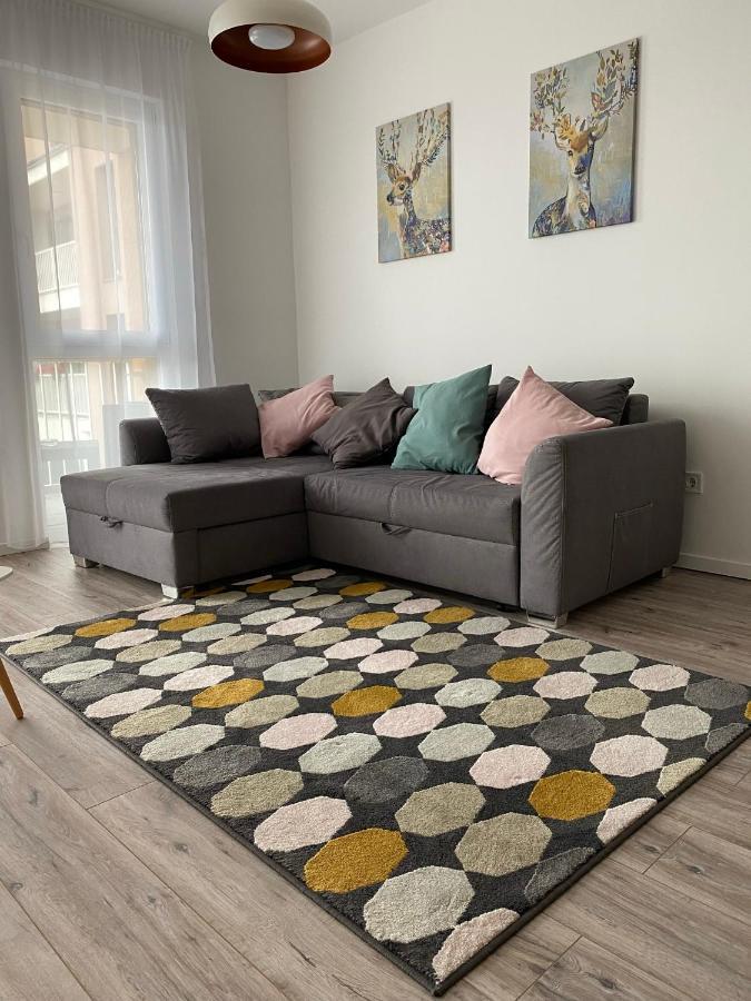 Paskom Apartmanhaz Nyergesujfalu Zewnętrze zdjęcie