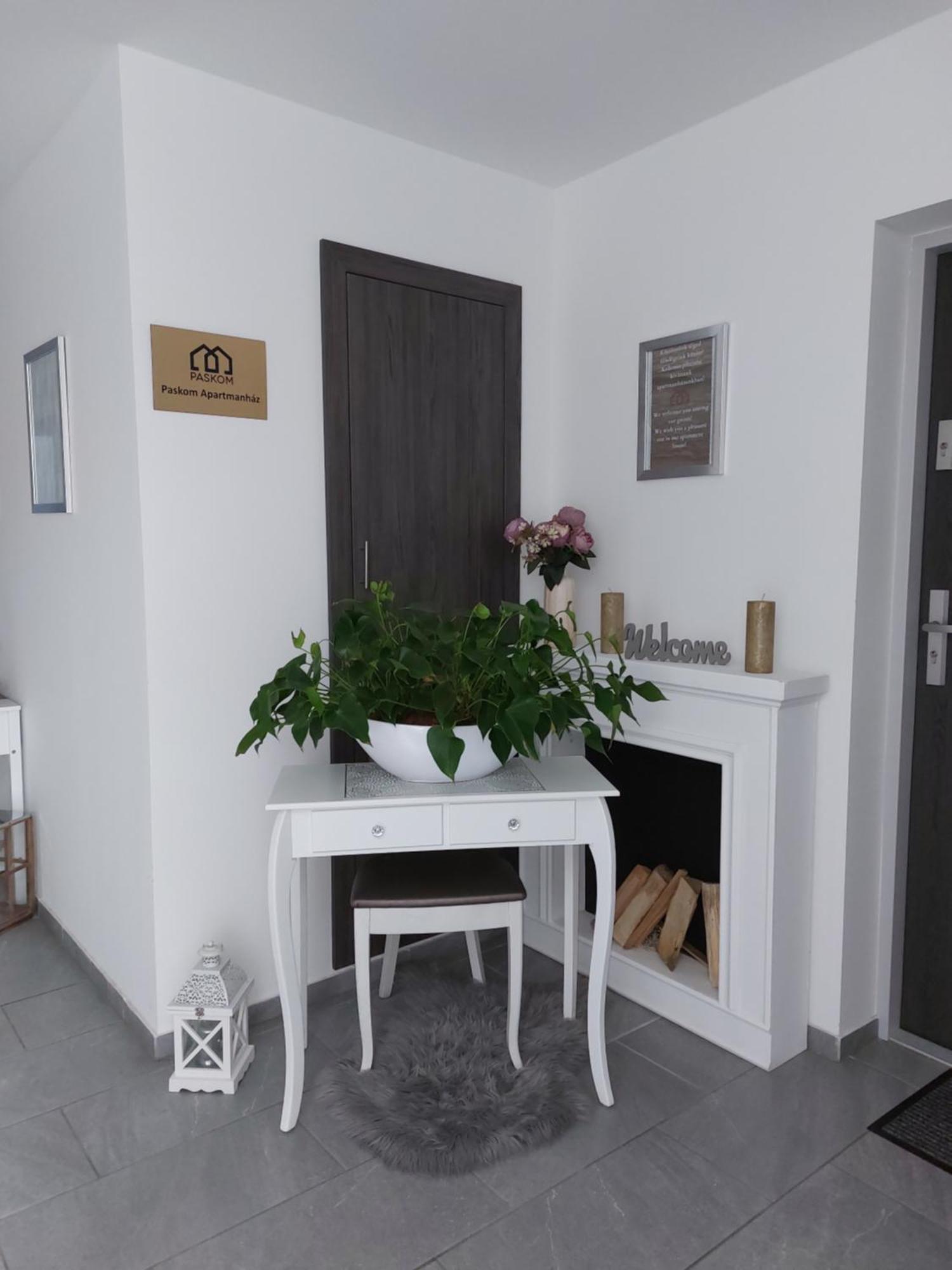 Paskom Apartmanhaz Nyergesujfalu Zewnętrze zdjęcie